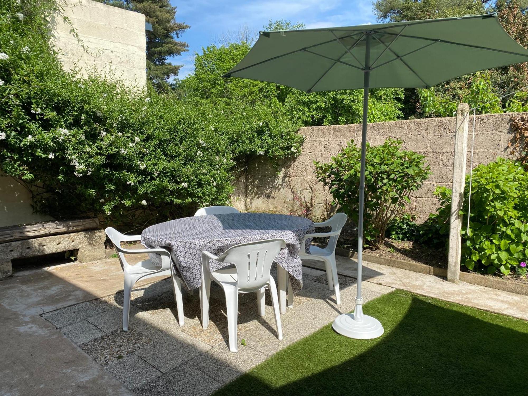 Maison De Ville Avec Jardin Malestroit Extérieur photo